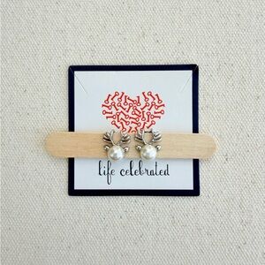 *Pearl Reindeer Charm* KEEP COLLECTIVE Retired $16 Each